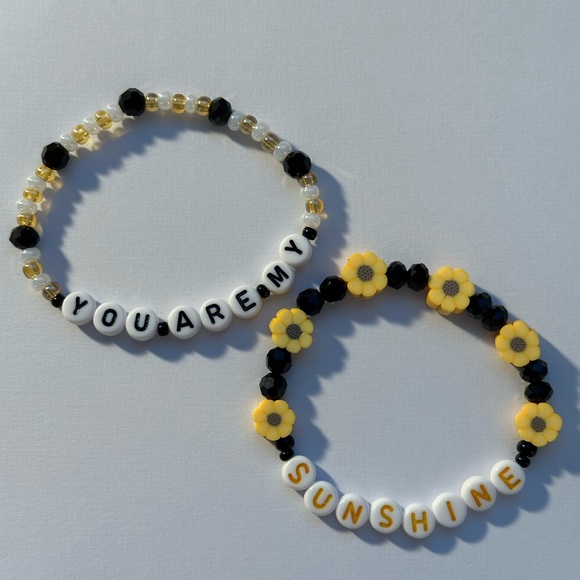 You Are My Sunshine Bracelet Set Daisy Clay Flower Jewelry Word Bracelet Stack - Picture 2 of 2
